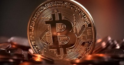 Bitcoin dla początkujących - jak bezpiecznie kupić swoją pierwszą kryptowalutę